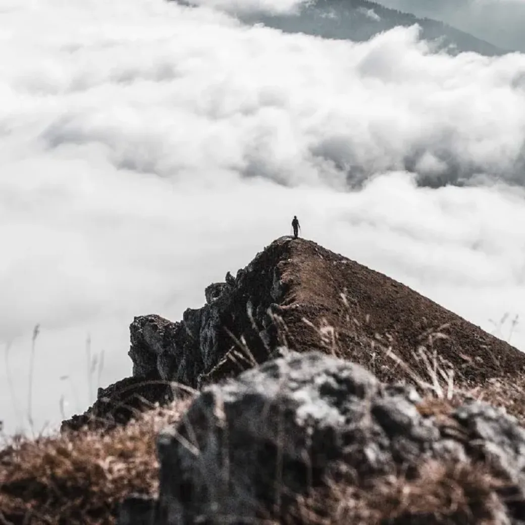 fenix-support-01 Mountain peak