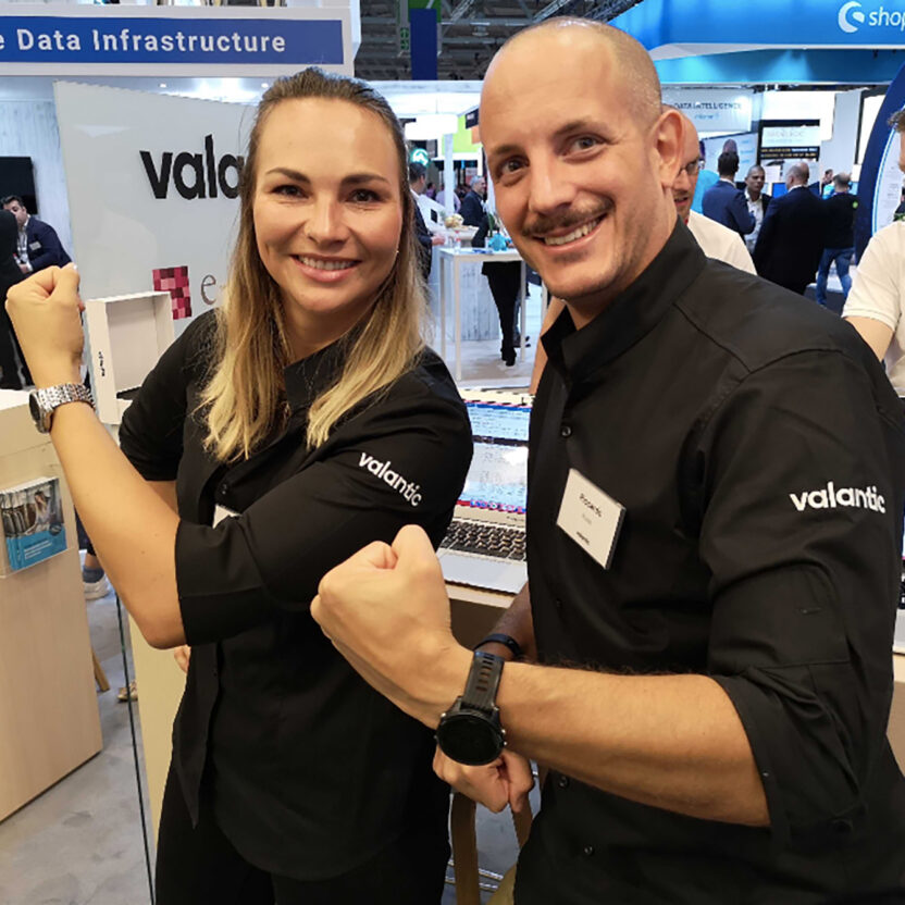Picture of two valantic employees at a career fair