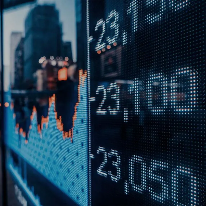 valantic Financial Services Automation (FSA) Close up of a screen of the stock exchange; valantic Financial Services Automation (FSA)