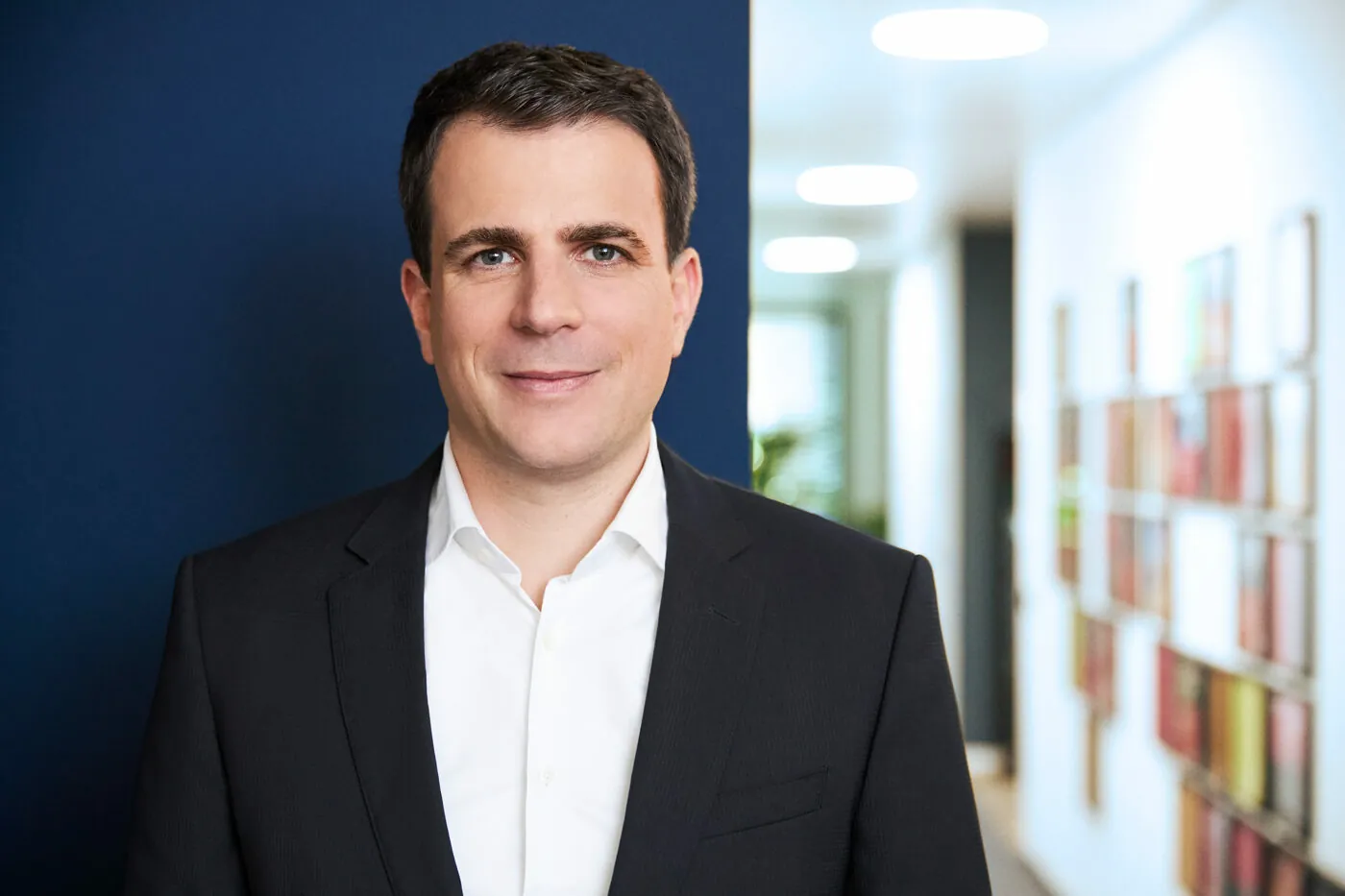 Porträt von Fabian Stocker, Partner und Geschäftsführer bei valantic