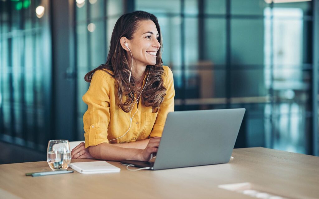 Portrait of a smiling businesswoman
